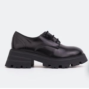 LAST CALL ☎️ L’Intervalle Bieber Black Oxfords - 36 / 6